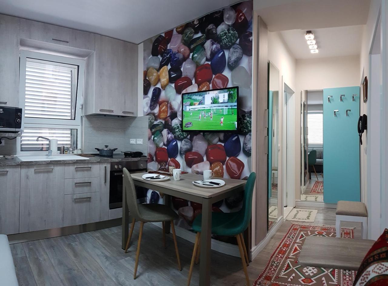 Absolute Blloku Apartment Tirana Extérieur photo